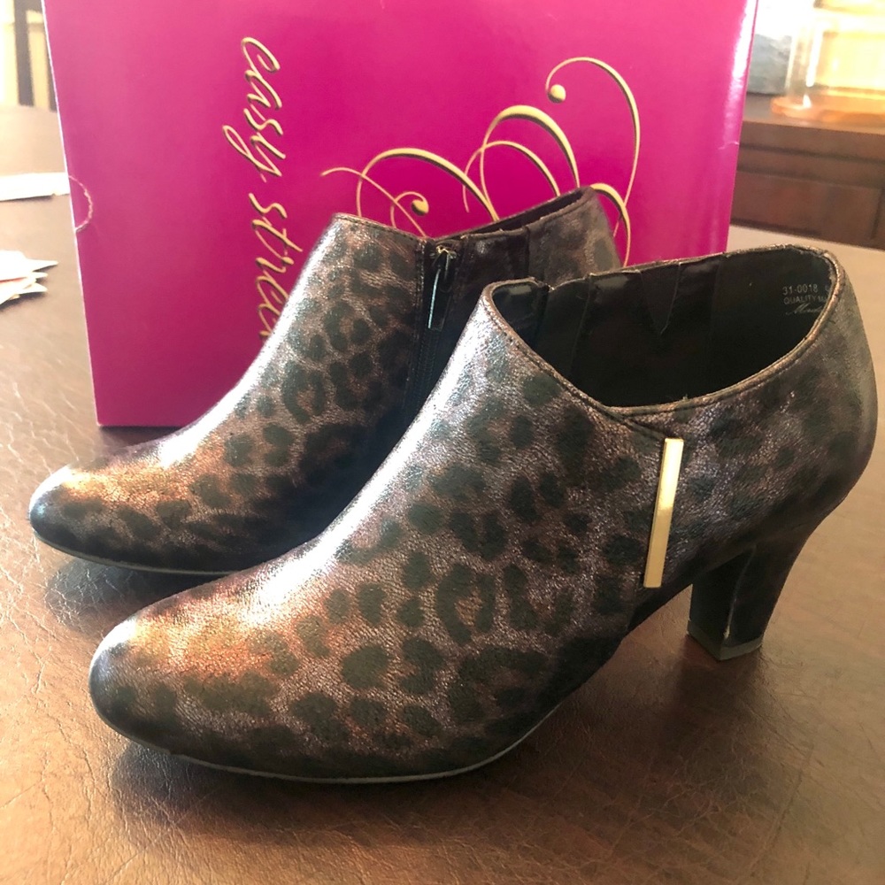 Women’s Booties